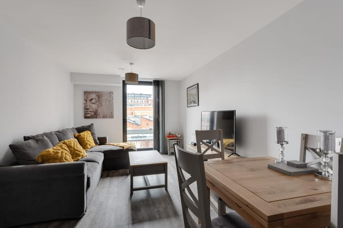 Beautiful And Stylish 1 Bedroom Apartment In Central Birmingham Exterior photo